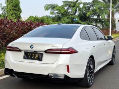 BMW 5 Series 2026 530Li Luxury M Sport Package - ფოტო 9