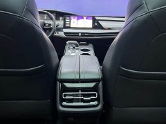 Changan UNI-K 2.0T Excellence - ფოტო 13