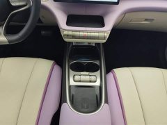 BYD Dolphin 405km Fashion Edition - ფოტო 16