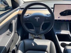 Tesla Model Y Rear-Wheel Drive - ფოტო 15