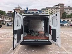 Wuling Yangguang 300km Enclosed Window Comfort Edition - ფოტო 4