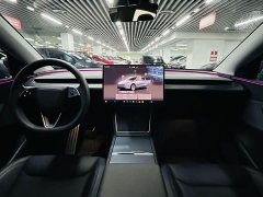 Tesla Model Y Rear-Wheel Drive - ფოტო 9
