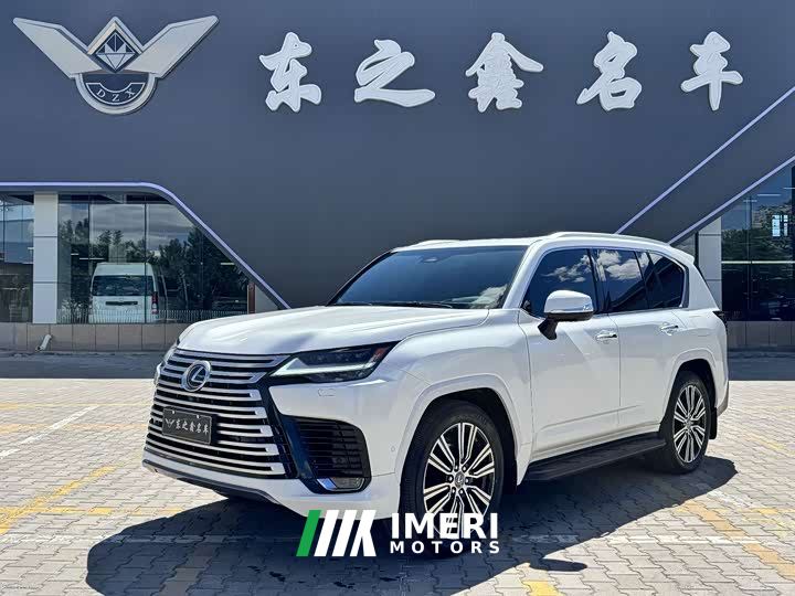 Lexus LX 700h Premier Edition