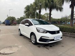 Honda Fit 1.5L CVT Trendy Sunroof Edition - ფოტო 3