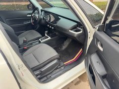 Honda Fit 1.5L CVT Trendy Sunroof Edition - ფოტო 9
