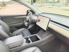Tesla Model Y Long Range All-Wheel Drive - ფოტო 14