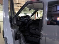 Jianglin Fushun 2.0T 8AT Diesel Short-wheelbase Low-roof Commercial Multi-purpose Passenger Vehicle 5/6-seater Dual-opening …