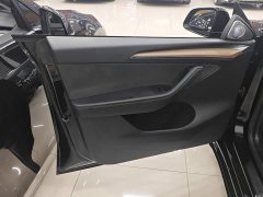 Tesla Model Y Standard Range RWD - ფოტო 7