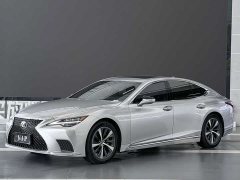 Lexus LS 500h Premium - ფოტო 1