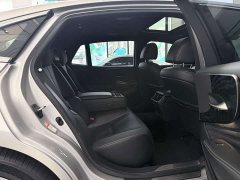 Lexus LS 500h Premium - ფოტო 10