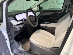 Buick GL8 Luzun Respect Edition - ფოტო 12