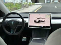 Tesla Model Y Long Range All-Wheel Drive - ფოტო 14