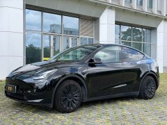 Tesla Model Y Facelift Rear-Wheel Drive - ფოტო 1