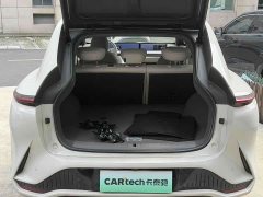 IM Motors Zhiji LS7 Refreshed Ultra - ფოტო 9