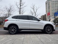 BMW X1 sDrive20Li Fashion - ფოტო 8