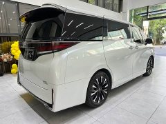 Toyota Vellfire 2024 Crown Hybrid 2.5L Premium Edition - ფოტო 17
