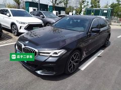 BMW 5 Series Facelift 530Li Luxury M Sport Package - ფოტო 1