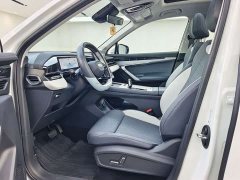 Geely Boyue L 2023 1.5TD DCT Luxury - ფოტო 4