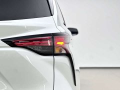 Toyota Sienna 2021 2.5L Hybrid Comfort Edition - ფოტო 15