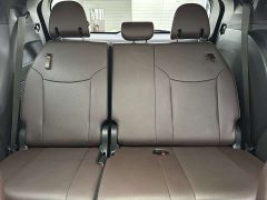 Toyota Sienna 2021 2.5L Hybrid Platinum Edition - ფოტო 16