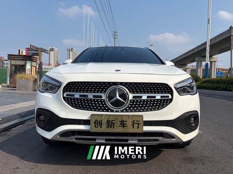 2023 Mercedes-Benz GLA 220