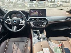 BMW 5 Series 530Li Premier M Sport Package - ფოტო 5