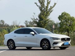Volvo S60 B4 Intelligent Luxury Edition - ფოტო 3