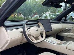 Nio Lerado L90 Ultra Six-Seater - ფოტო 17