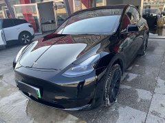 Tesla Model Y Rear-Wheel Drive - ფოტო 1