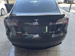 Tesla Model Y Rear-Wheel Drive - ფოტო 15