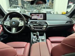 BMW 5 Series 530Li Luxury M Sport Package - ფოტო 15