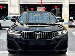 BMW 5 Series 530Li Luxury M Sport Package - ფოტო 2