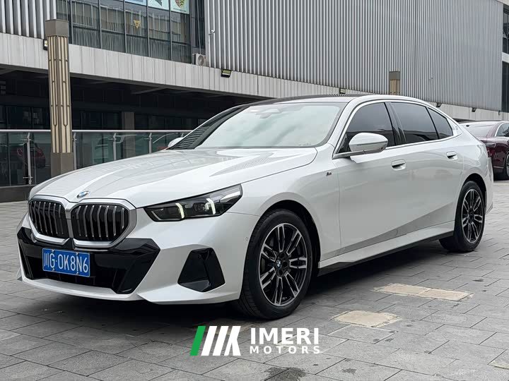 BMW 5 Series 530Li Premier M Sport Package - ავტომობილი ჩინეთიდან