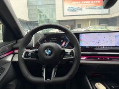 BMW 5 Series 530Li Premier M Sport Package - ფოტო 10