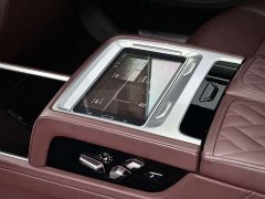 BMW 7 Series 2019 Facelift 740Li xDrive Executive M Sport Package - ფოტო 11