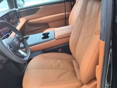 Buick Zhijing Shijia Luxury Edition - ფოტო 3
