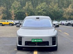 Li Auto i8 Standard Edition - ფოტო 2