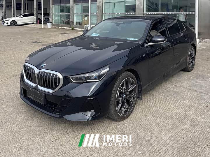 BMW 5 Series 530Li Luxury M Sport Package