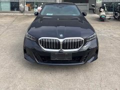 BMW 5 Series 530Li Luxury M Sport Package - ფოტო 2