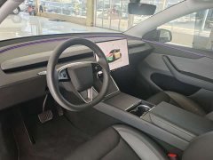 Tesla Model Y Rear-Wheel Drive - ფოტო 17