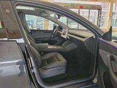 Tesla Model Y Rear-Wheel Drive - ფოტო 19