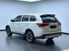 Mitsubishi Outlander 2.4L AWD Enjoy Edition 5-Seater - ფოტო 9