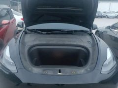 Tesla Model Y Standard Range RWD - ფოტო 10
