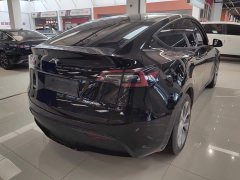 Tesla Model Y Standard Range RWD - ფოტო 3
