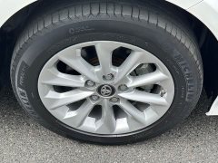 Toyota Corolla 1.2T S-CVT Elite - ფოტო 15