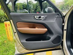 Volvo XC60 B5 AWD Smart Luxury Edition - ფოტო 10