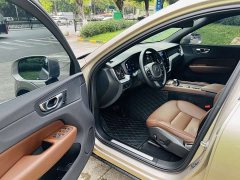 Volvo XC60 B5 AWD Smart Luxury Edition - ფოტო 11