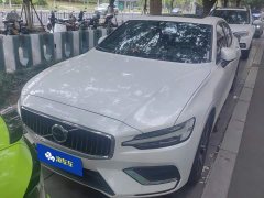 Volvo S60 B4 Smart Luxury Edition - ფოტო 2