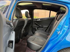 Ford Focus Sedan EcoBoost 180 Automatic ST Line - ფოტო 5