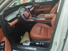 Lincoln Explorer 2.0T AWD Deluxe Hybrid - ფოტო 9